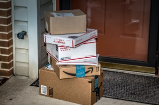 USPS Eyes Shipping Fee Increase For Amazon
