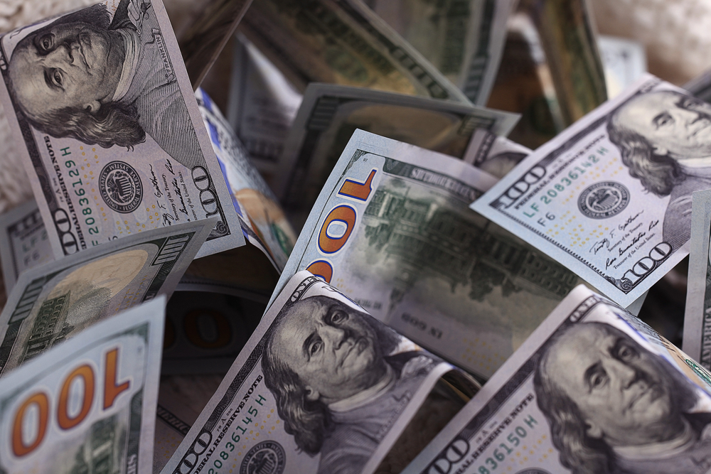 US Corporates Continue Cash Stockpiling Spree