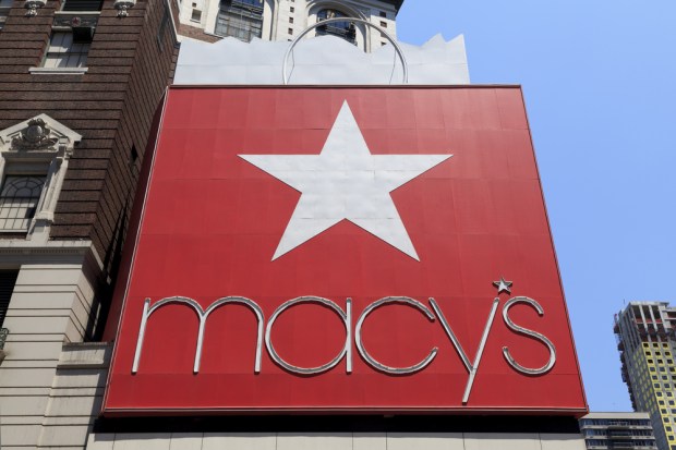 Macy’s Partners With Marxent On Largest VR Rollout