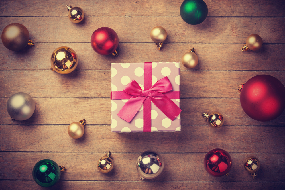 How Retail Underdogs Can Avoid An Amazon Holiday Blowout