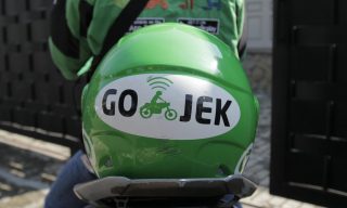 GO-JEK Rolls Into Singapore