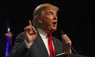 Trump Threatens 10 Pct Tariff On iPhones Made In China