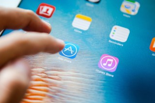 The Apple iPhone Sales Rope-A-Dope