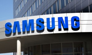 Samsung Launches Galaxy Fold Smartphone