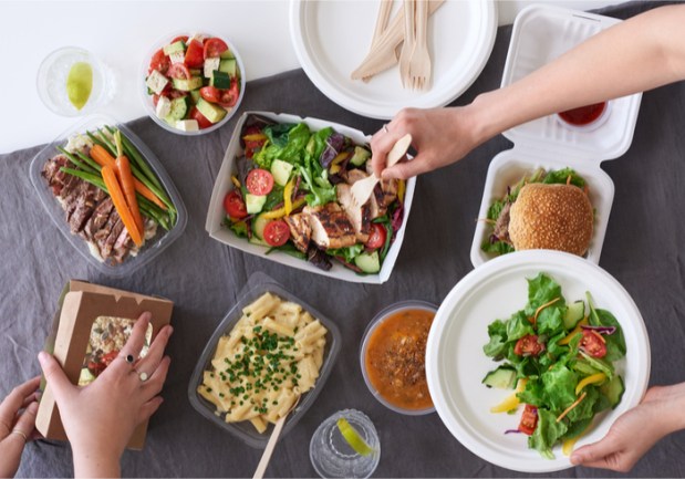 How Lockable Pods Are Getting Into The Fast-Casual Restaurant Pickup Game