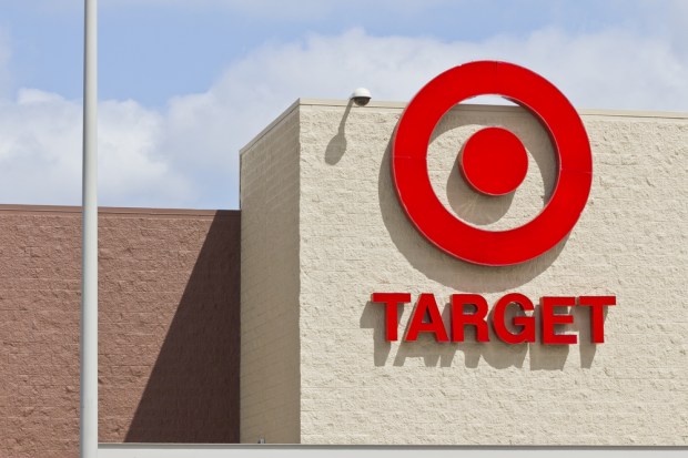 Target Announces Q3 Earnings, Holiday Forecast