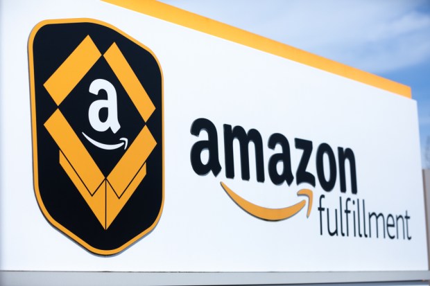 Amazon Workers In NYC Warehouses Want To Unionize