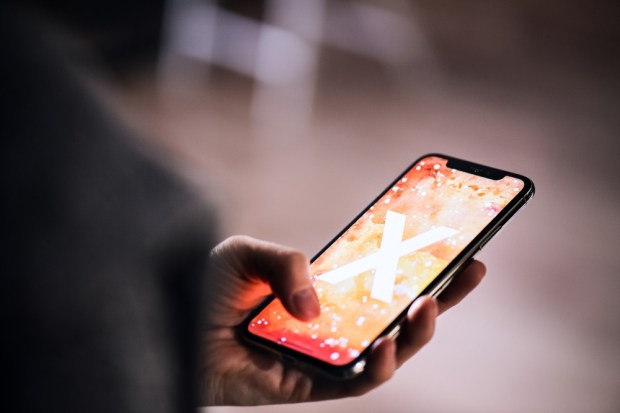 Apple’s Stock Dips As Low iPhone Demand Prompts Price Target Cuts