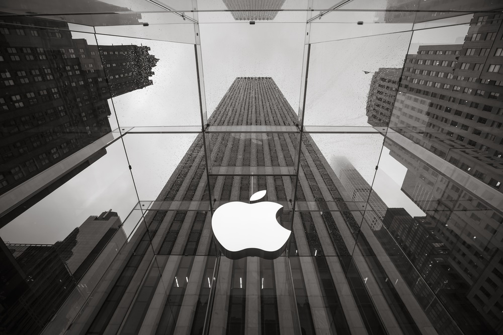 Analyst: Apple Could See Double-Digit Stock Declines In 2019