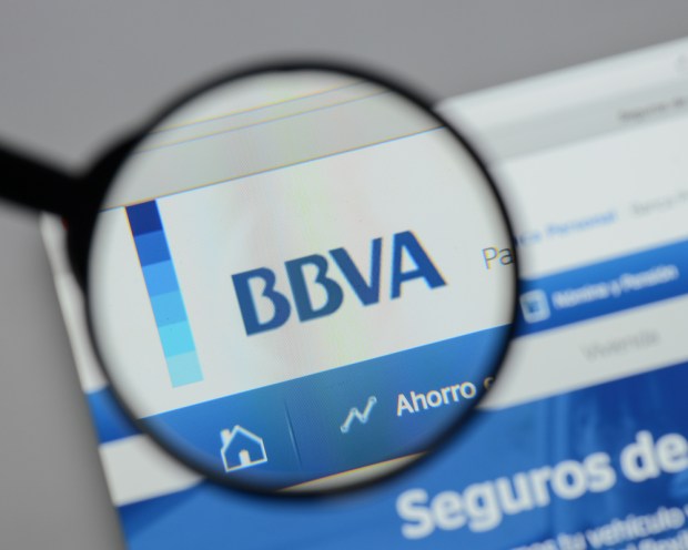 BBVA, Porsche Complete $170M Loan Via Blockchain