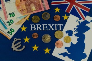 SEC Head Begs EU, UK To Stabilize Post-Brexit Plan