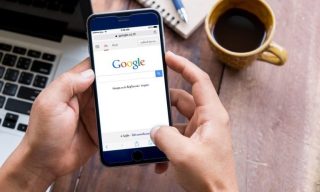 Google Assistant Predicts Flight Delays