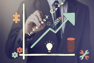 Rising Interest Rates Put Dent In Small Bank Deposits