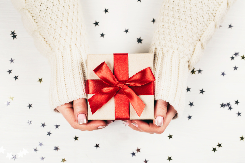 Former Saks CEO On Retail’s Big 2018 Holiday Jump