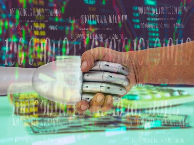 SEC Fines Wealthfront, Hedgeable For Misleading Consumer Claims