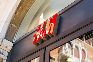 H&M, Google Team Up For Mobile Voice-Enabled Shopping