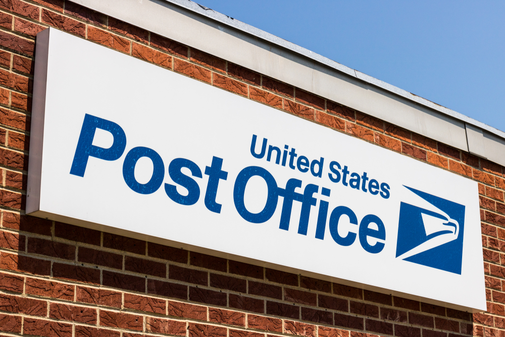 Amazon Delivery Causes USPS Shipments To Decline