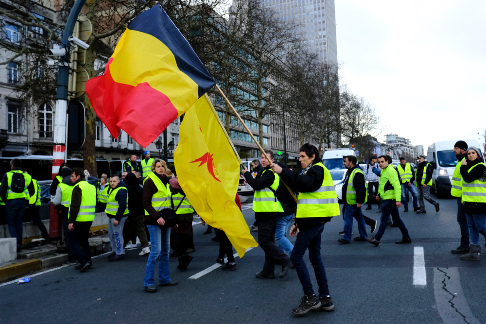 In France, Protests’ Ripple Effect Hits Holiday Season