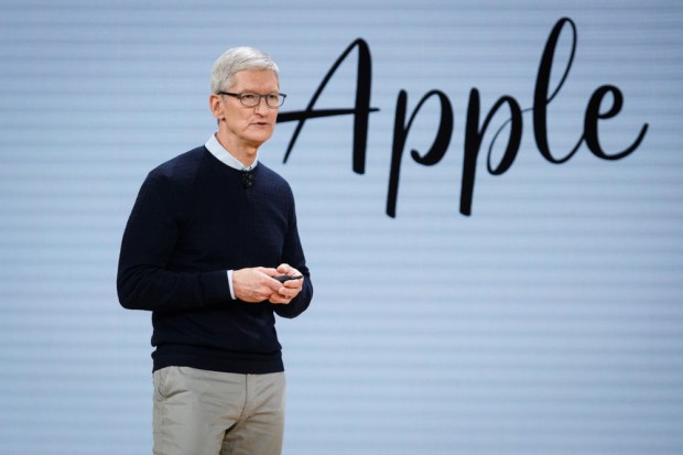 Tim Cook Blames Apple Q1 on US-China Trade War