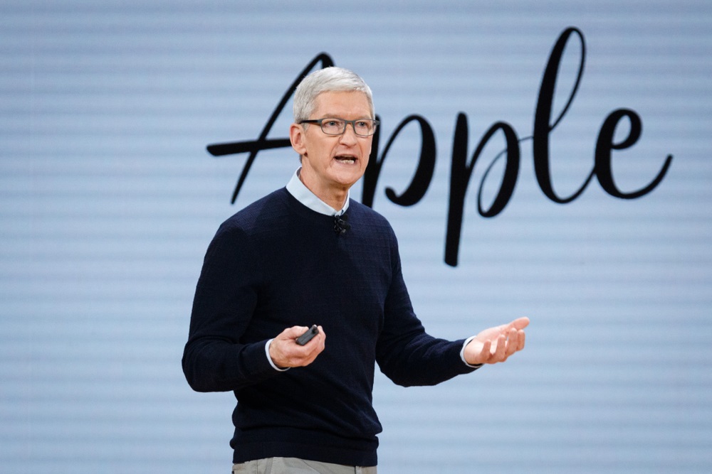 Apple Hires Facebook Critic For Privacy Team