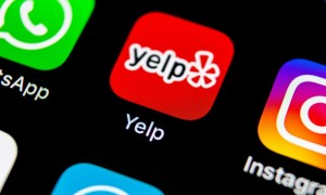 Yelp Offers Free Ads to Restaurants, Bars