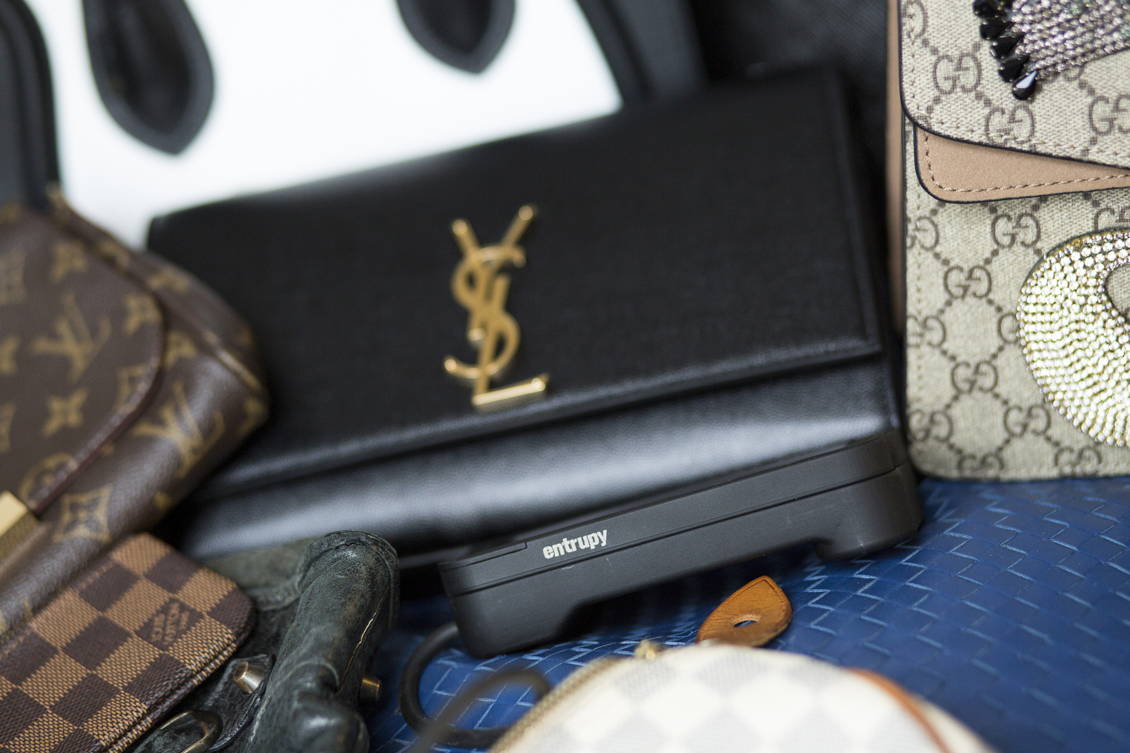 Authenticates Goods With AI