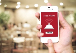 Five Ways QSRs Are Encouraging Diners To Skip Lines And Order Ahead