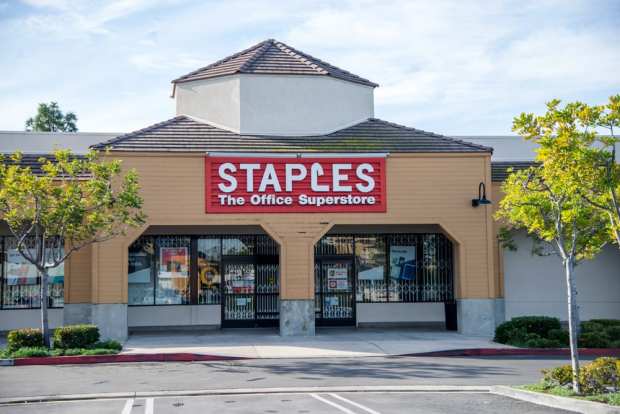 FTC Clears Staples For B2B Office Supply Takeover