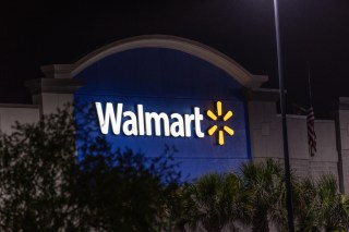 Walmart, Udelv Pair On Self-Driving Delivery Vans