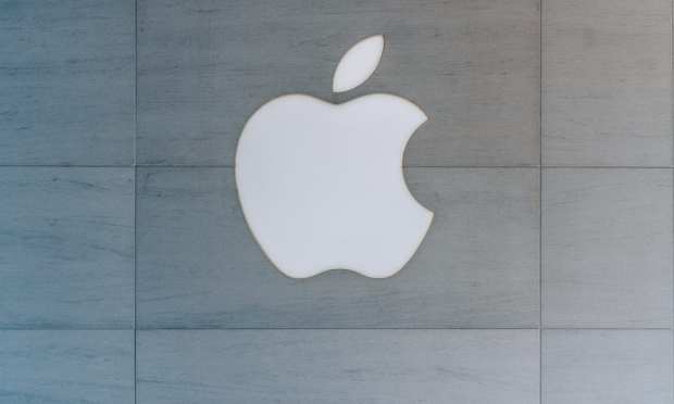 Apple Adds Delivery, Flight Siri Shortcuts