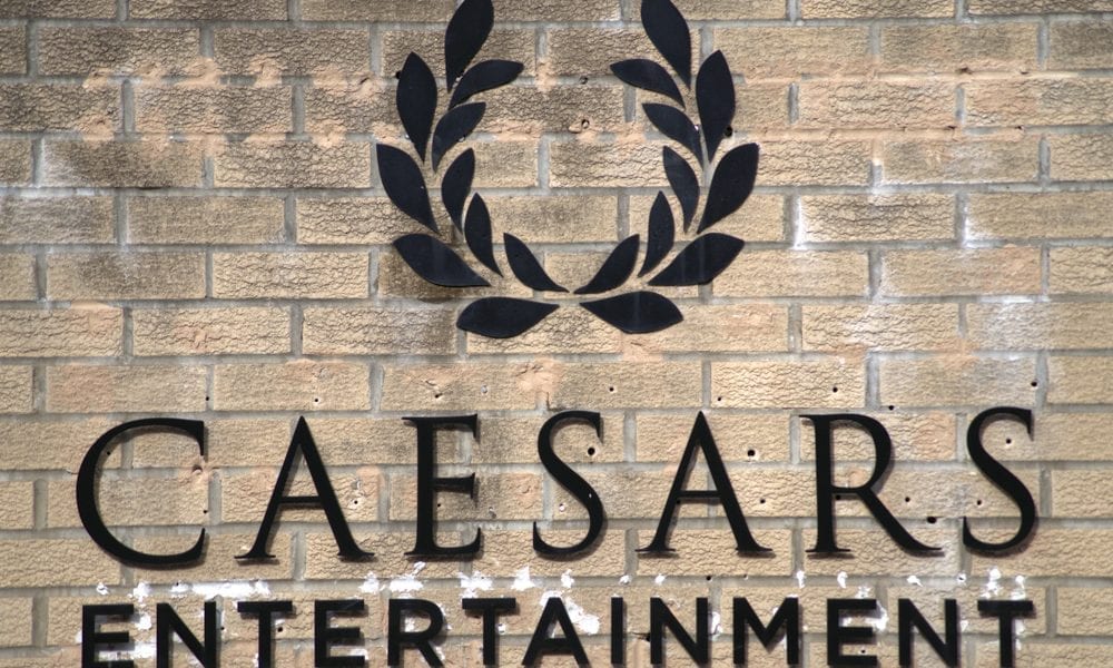 Caesars Puts Stake In Online Betting Co DraftKings
