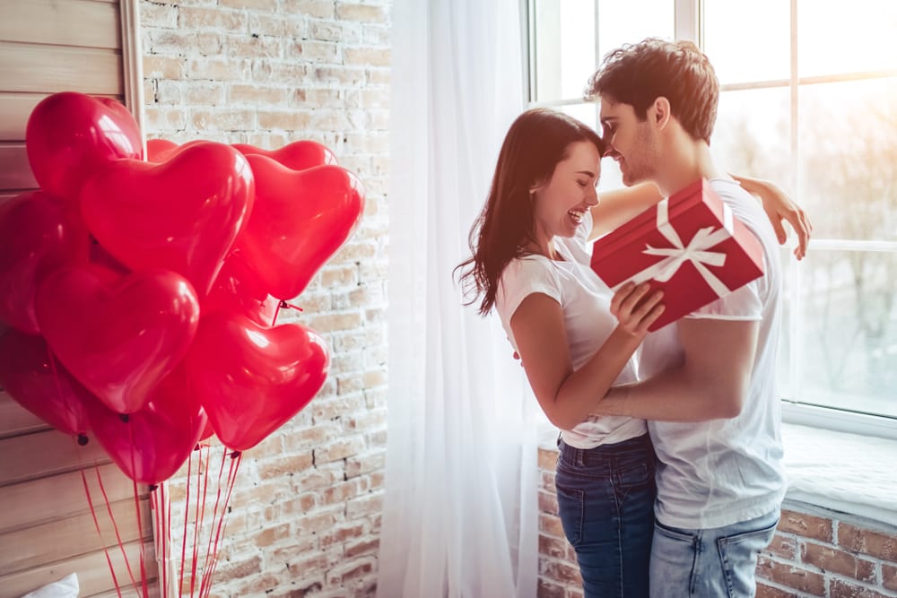 Record Retail Spending Expected This Valentine’s Day