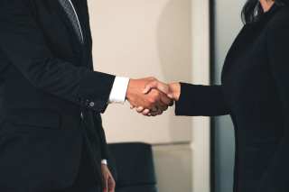 Deutsche Bank, Commerzbank Ramp Up Merger Talks
