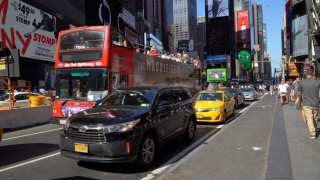 Uber Sues City Of New York To Get Driver Cap Lifted