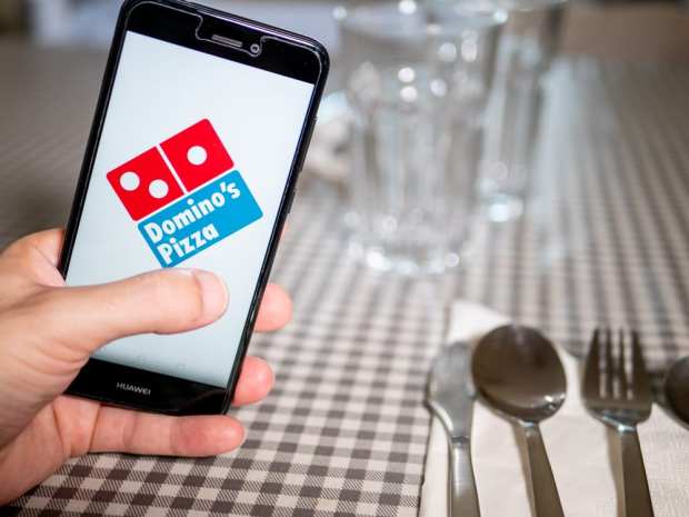 Domino’s Offers In-Car Ordering Via Connected Cars