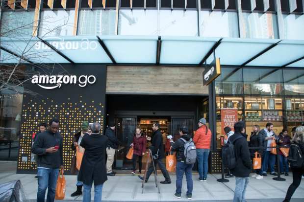 San Fran Mulls Cashless Store Ban — Including Amazon Go
