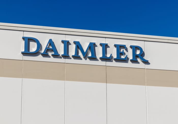 Daimler To Sell 50 Pct Stake In Smart Division To China’s Geely