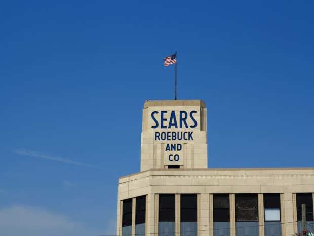 Sears Appliances Home & Life, Amazon Reduces Whole Foods’ Prices