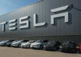 Tesla Introduces Self-Driving Microchip, Says Autonomous Taxis Are A Year Away