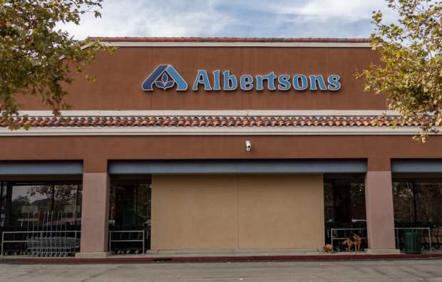 Albertsons' Rise In Same-Store Sales, eCommerce