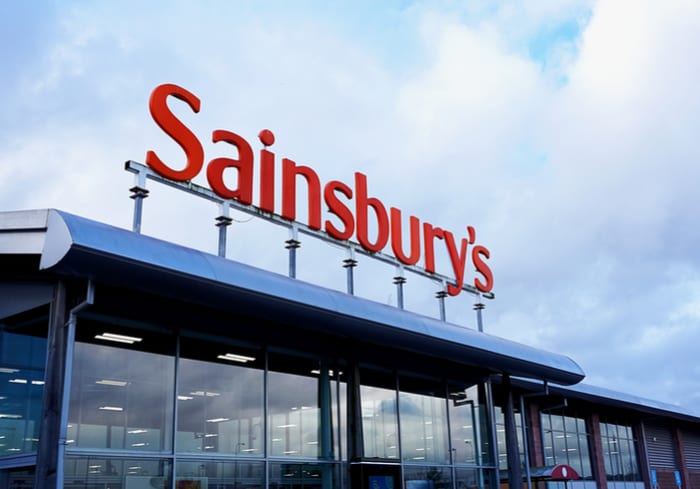 UK Retailers Buoyed by Holiday Shopping Season