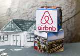 Apple’s Former Retail Chief Joins Airbnb Board