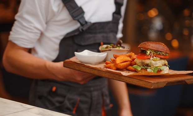 Why Restaurant Workers Want Digital Tips On The Payout Menu