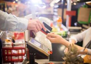 US Retail Sales Fall In April
