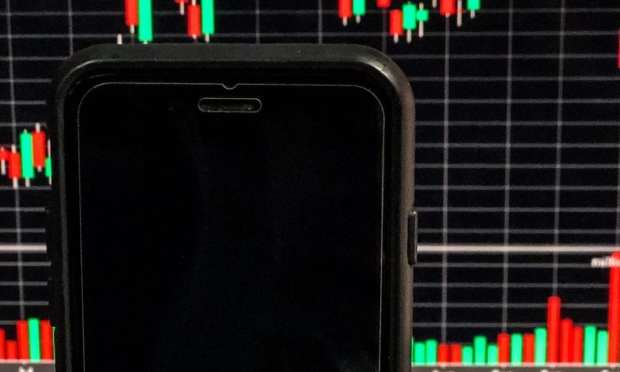 Uber CEO Disagrees With Elon Musk’s Robotaxi Prediction