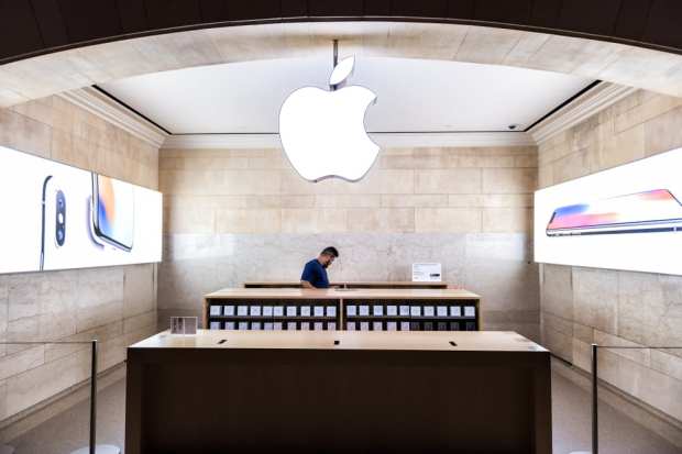 Apple Loses A Key Retail Innovator
