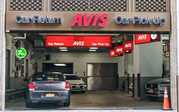 Avis Splits Business, Leisure Car Rental Expenses