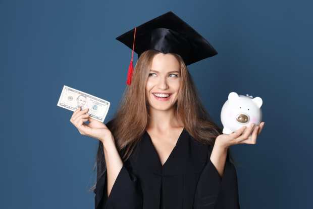 Why Cash Is Still King On Graduation Day