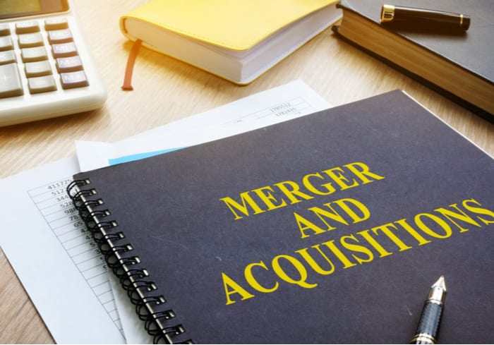 FLEETCOR Expands Payroll Card Reach With SOLE Financial Buy