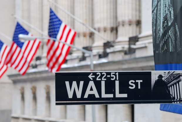 Commercial Paper Surge Signals Corporates’ Economic Doubt